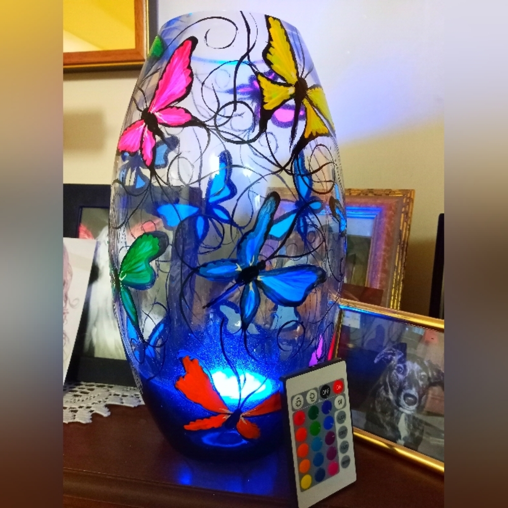 Hand Painted Color Light Vase